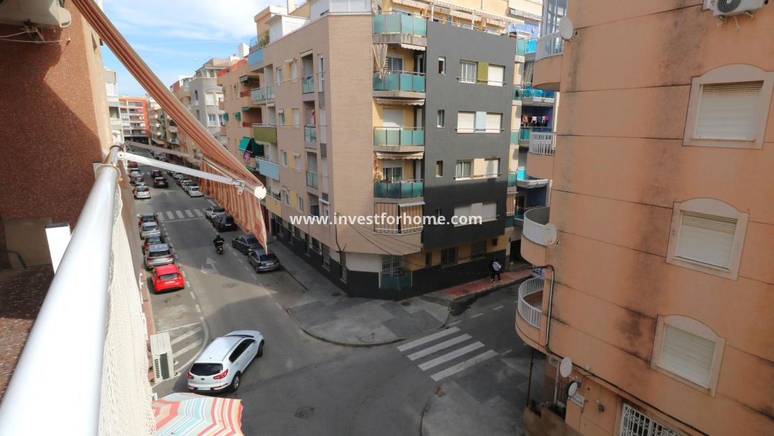 Sale - Apartment - Torrevieja - Centro