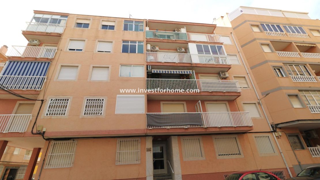 Sale - Apartment - Torrevieja - Centro