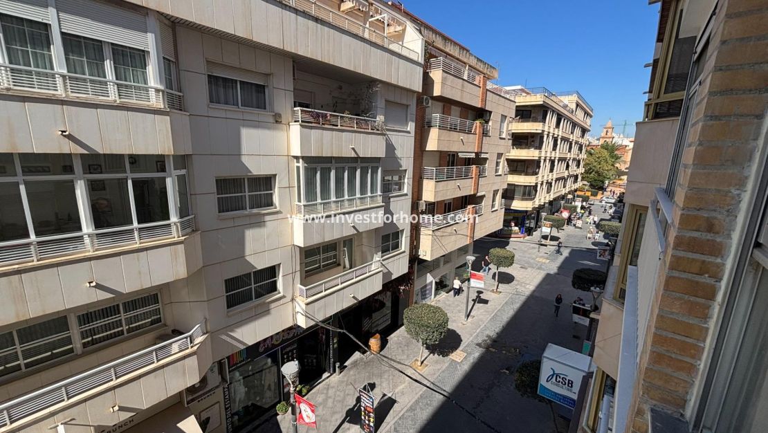 Sale - Apartment - Torrevieja - Centro