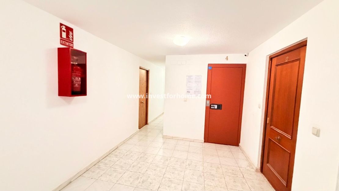 Sale - Apartment - Torrevieja - Centro