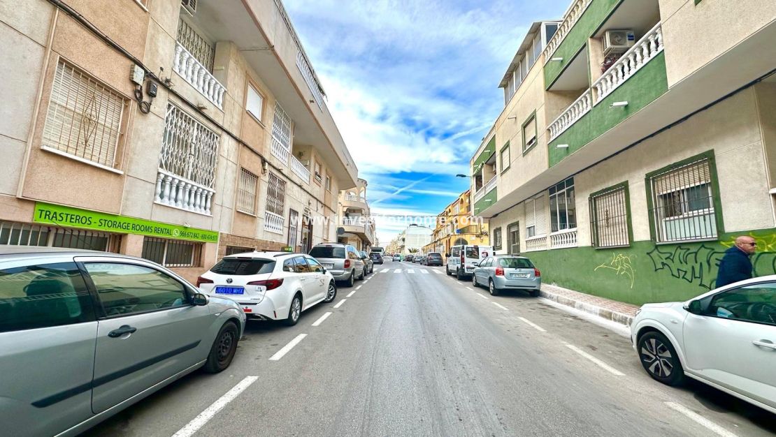 Sale - Apartment - Torrevieja - Centro