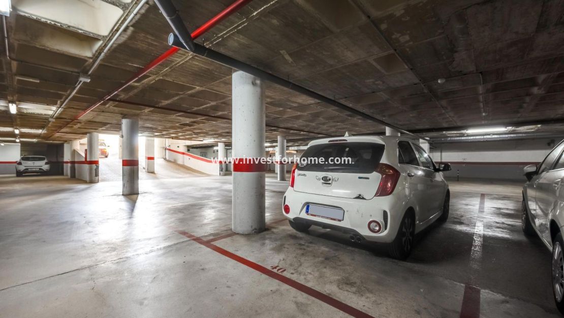 Sale - Apartment - Torrevieja - Centro