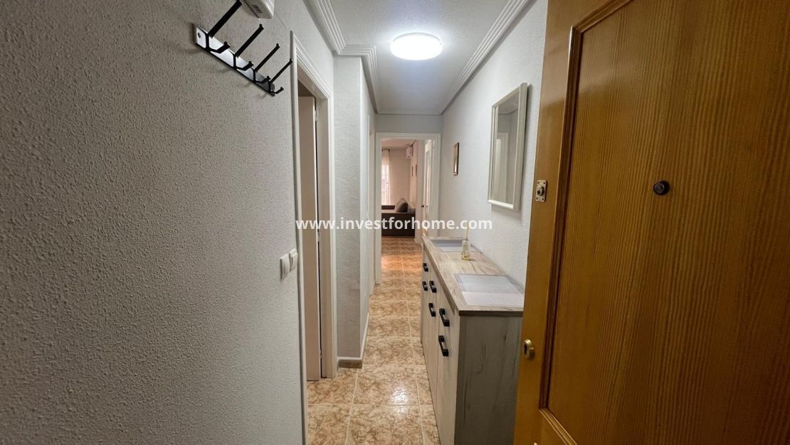 Sale - Apartment - Torrevieja - Centro