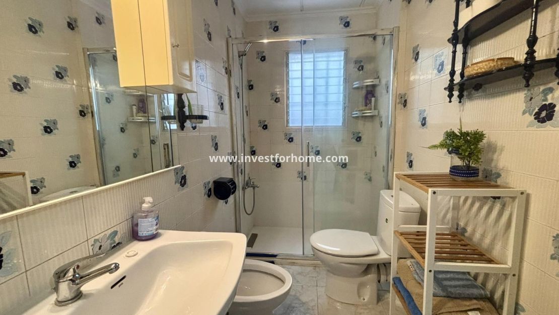 Sale - Apartment - Torrevieja - Centro