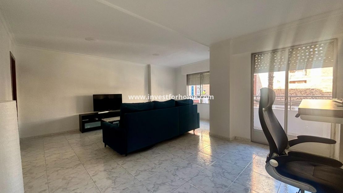 Sale - Apartment - Torrevieja - Centro