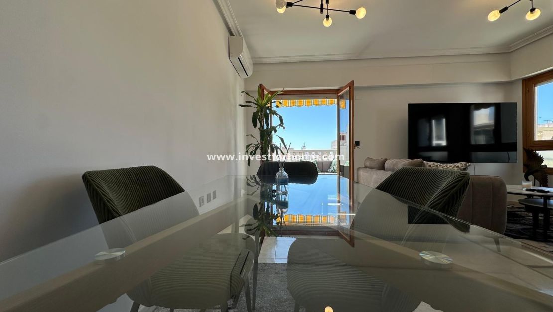 Sale - Apartment - Torrevieja - Centro