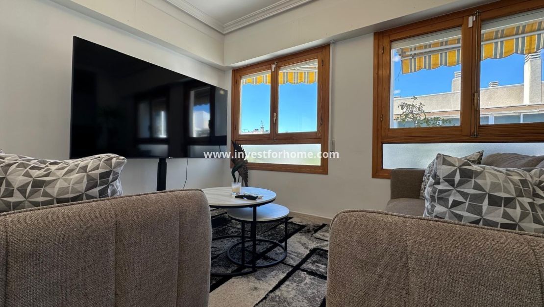 Sale - Apartment - Torrevieja - Centro