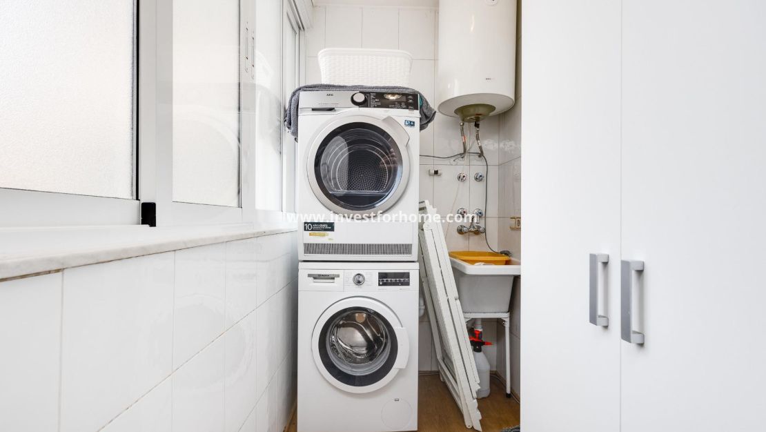 Sale - Apartment - Torrevieja - Centro