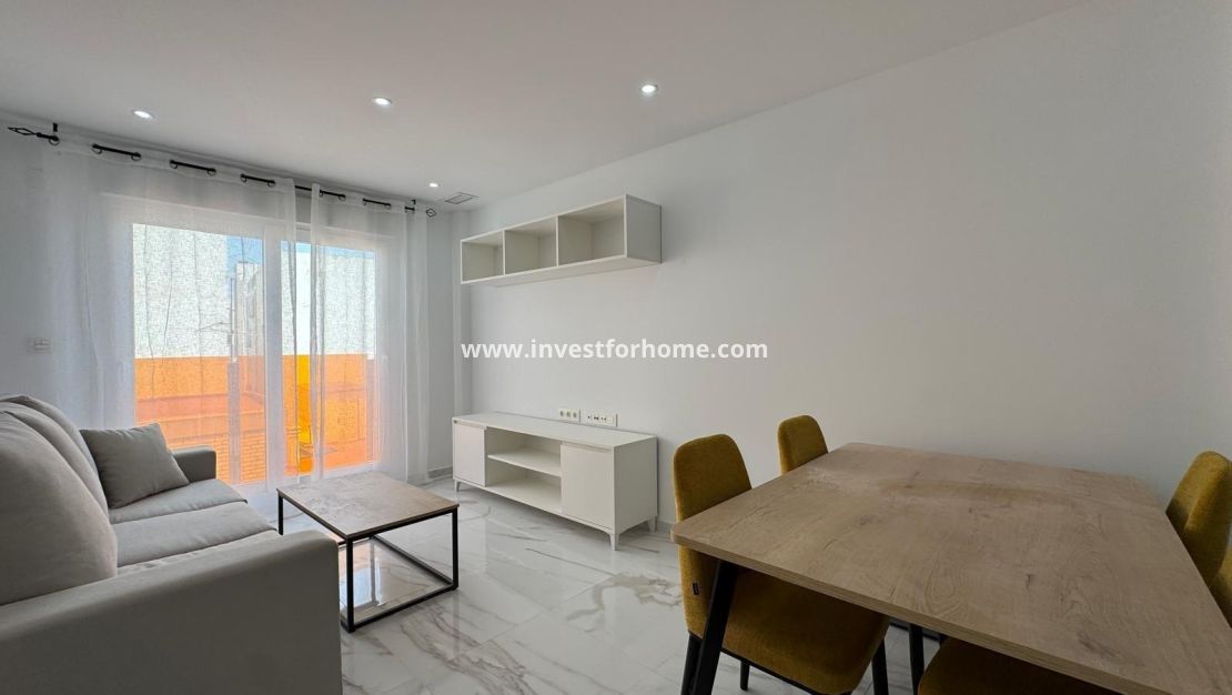 Sale - Apartment - Torrevieja - Centro
