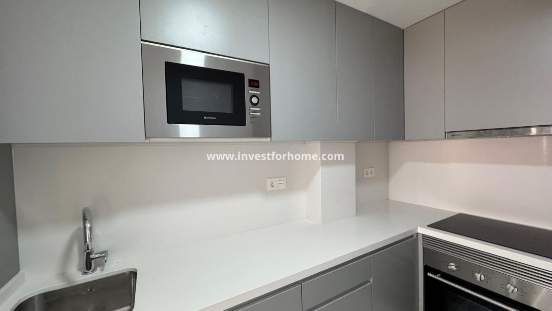 Sale - Apartment - Torrevieja - Centro