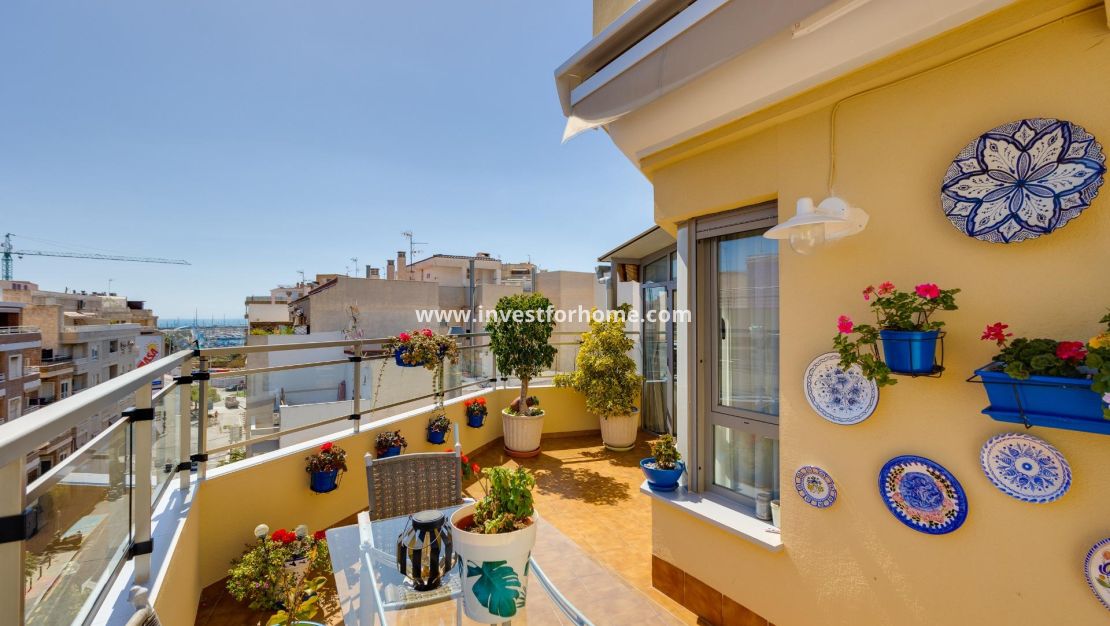 Sale - Apartment - Torrevieja - Centro
