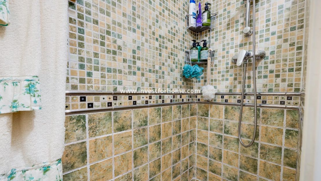 Sale - Apartment - Torrevieja - Centro