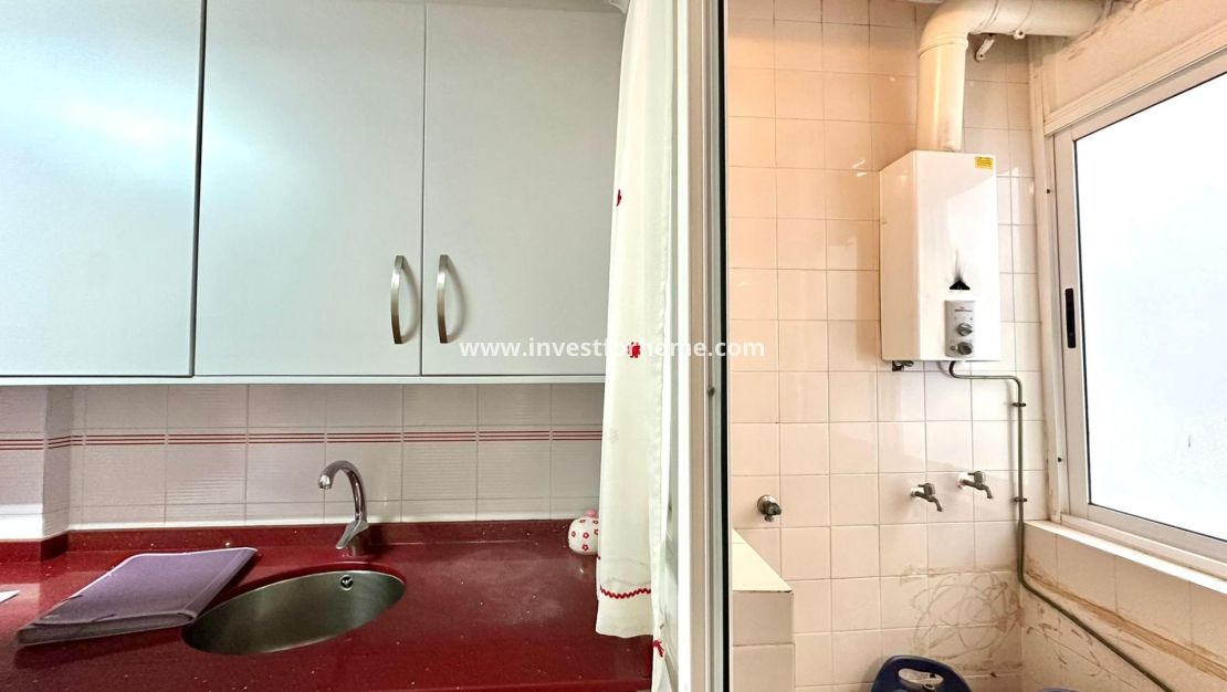 Sale - Apartment - Torrevieja - Centro