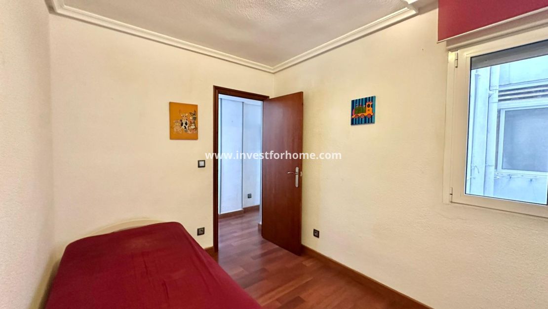 Sale - Apartment - Torrevieja - Centro