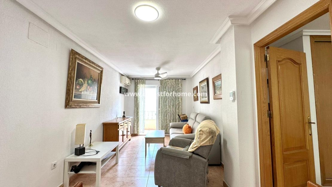 Sale - Apartment - Torrevieja - Centro