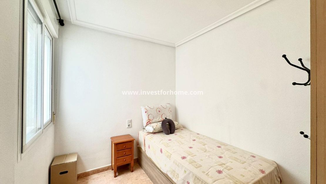 Sale - Apartment - Torrevieja - Centro