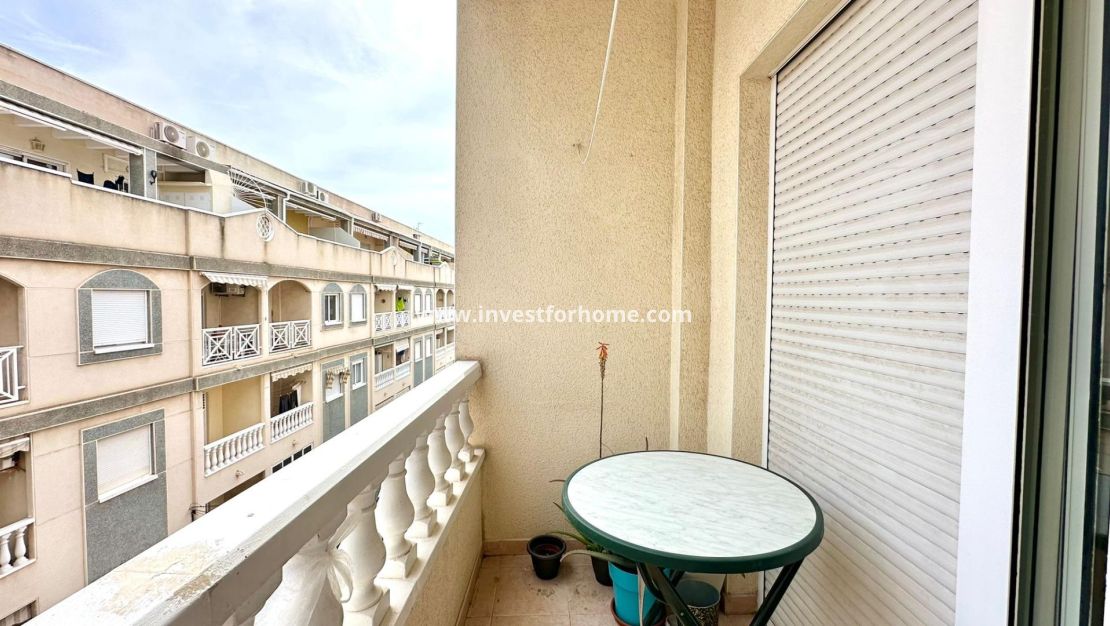 Sale - Apartment - Torrevieja - Centro
