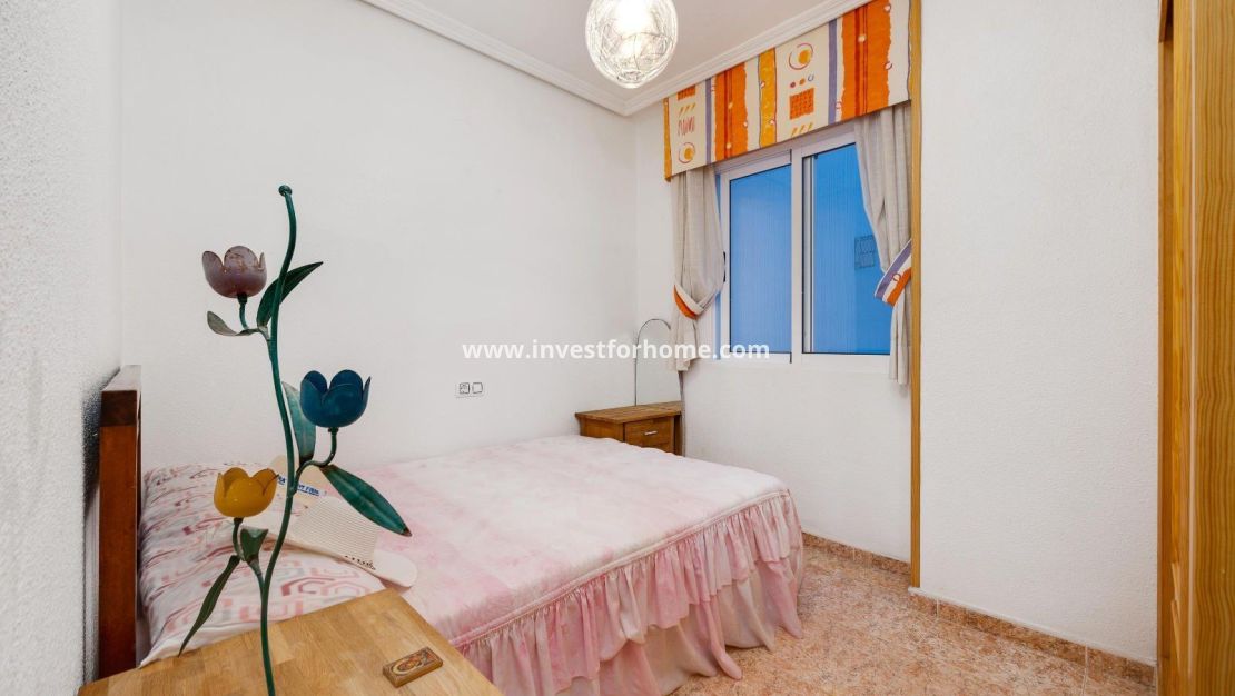 Sale - Apartment - Torrevieja - Centro