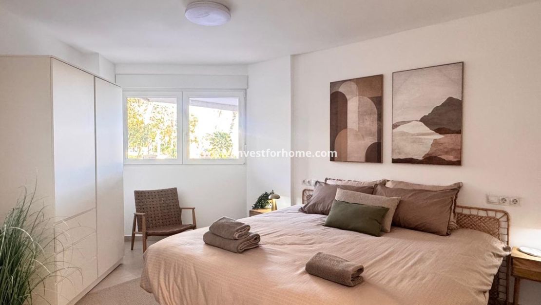 Sale - Apartment - Torrevieja - Centro