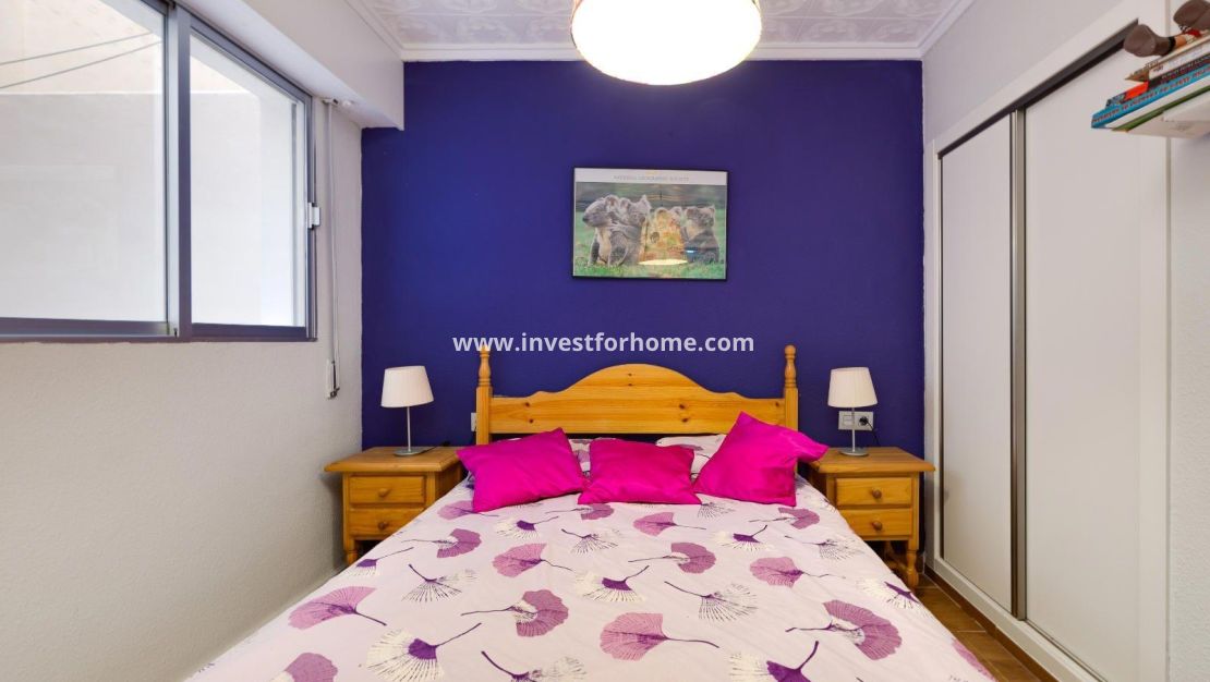 Sale - Apartment - Torrevieja - Centro