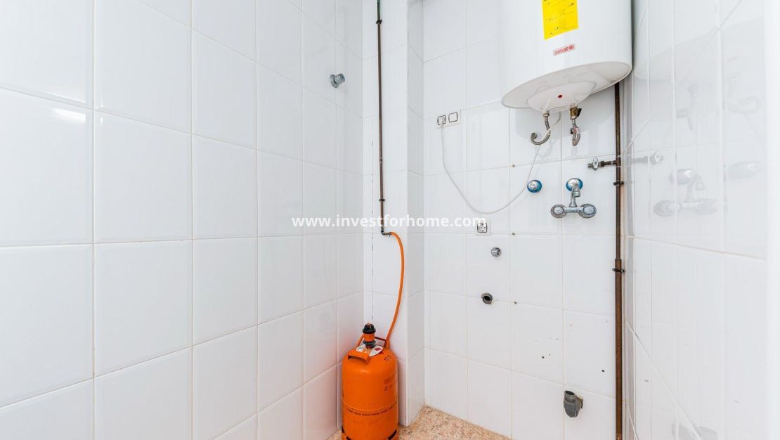 Sale - Apartment - Torrevieja - Centro