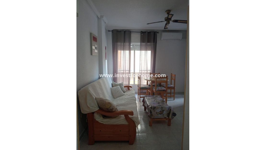 Sale - Apartment - Torrevieja - Centro
