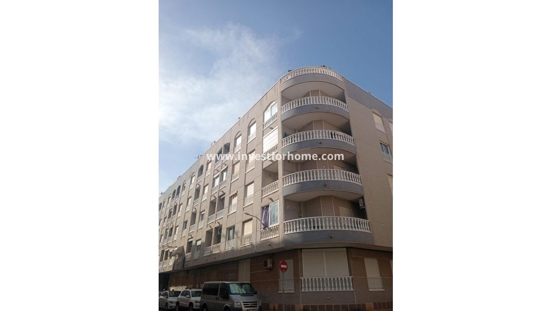 Sale - Apartment - Torrevieja - Centro