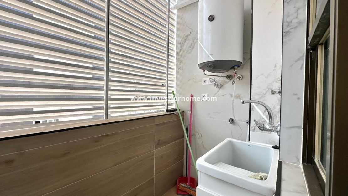 Sale - Apartment - Torrevieja - Centro