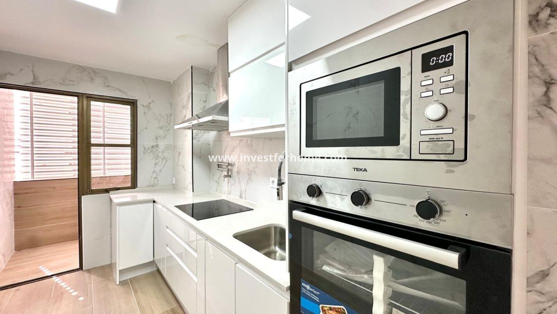 Sale - Apartment - Torrevieja - Centro