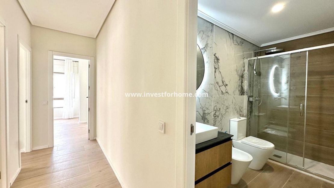 Sale - Apartment - Torrevieja - Centro