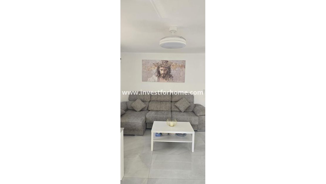Sale - Apartment - Torrevieja - Centro