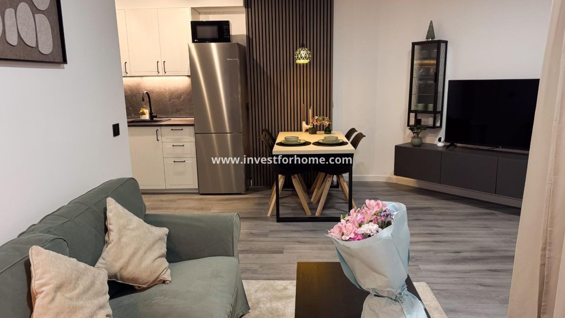 Sale - Apartment - Torrevieja - Centro