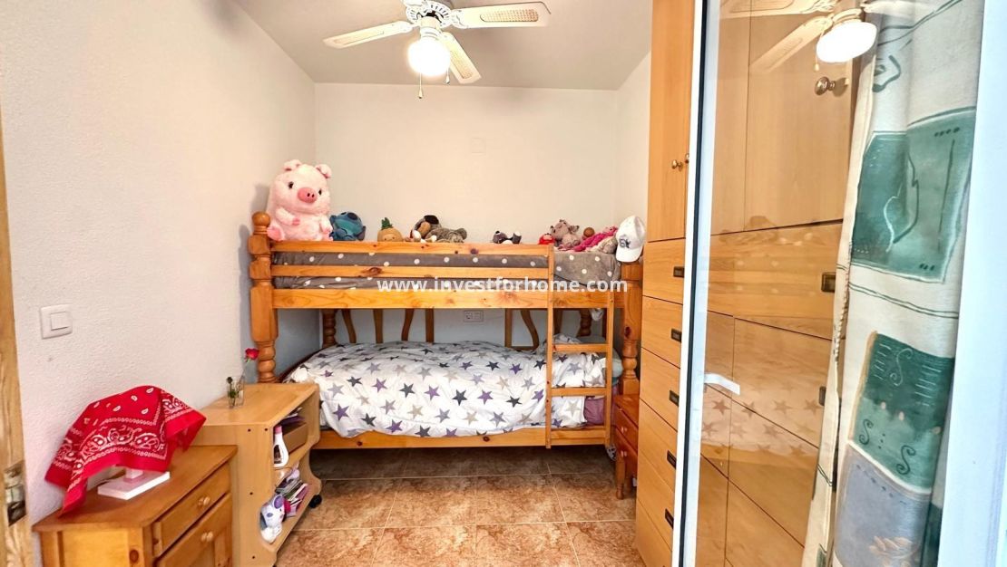 Sale - Apartment - Torrevieja - Centro