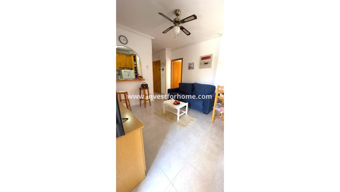 Sale - Apartment - Torrevieja - Centro