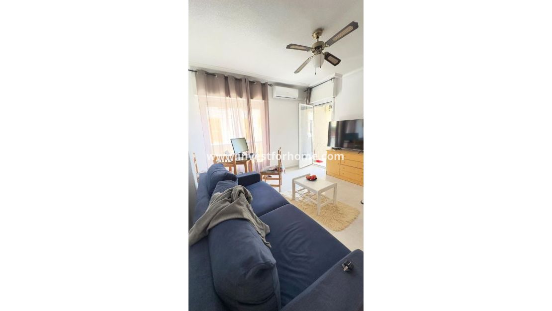 Sale - Apartment - Torrevieja - Centro