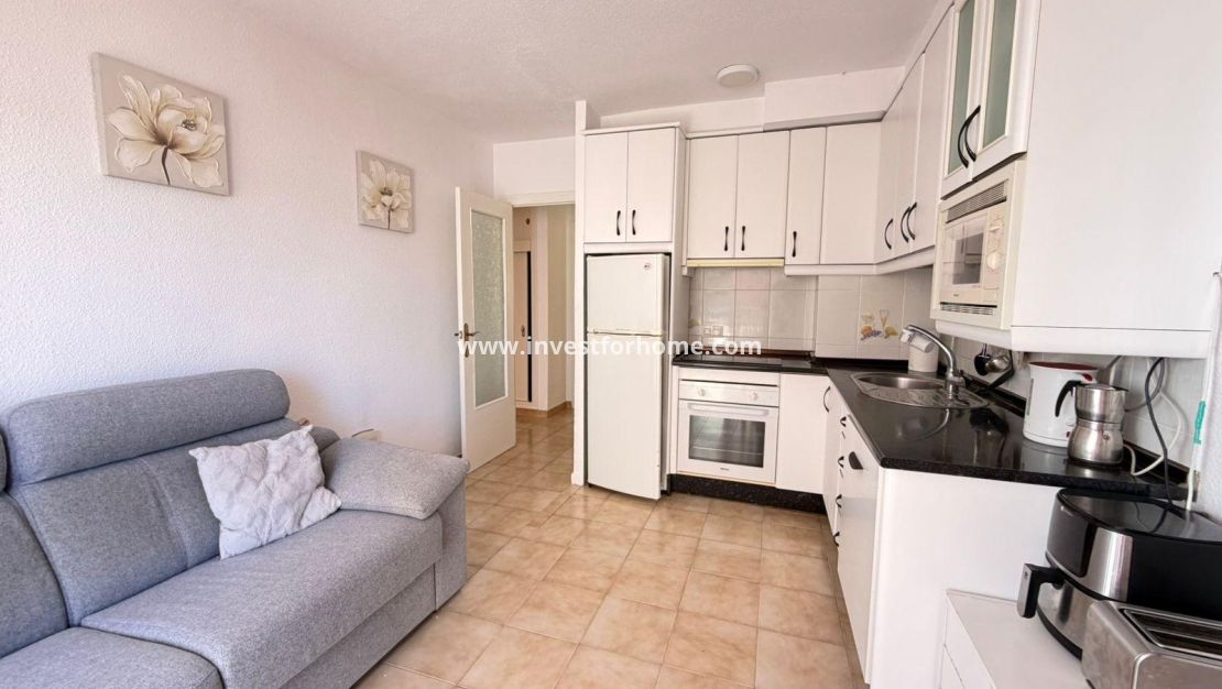 Sale - Apartment - Torrevieja - Centro