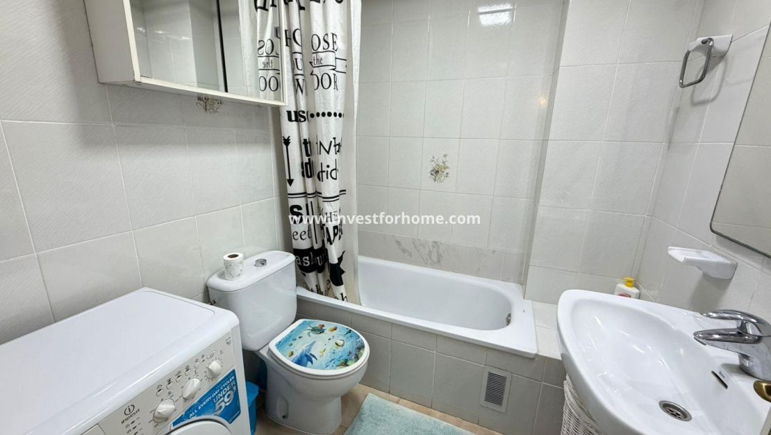 Sale - Apartment - Torrevieja - Centro