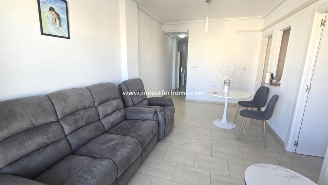 Sale - Apartment - Torrevieja - Centro