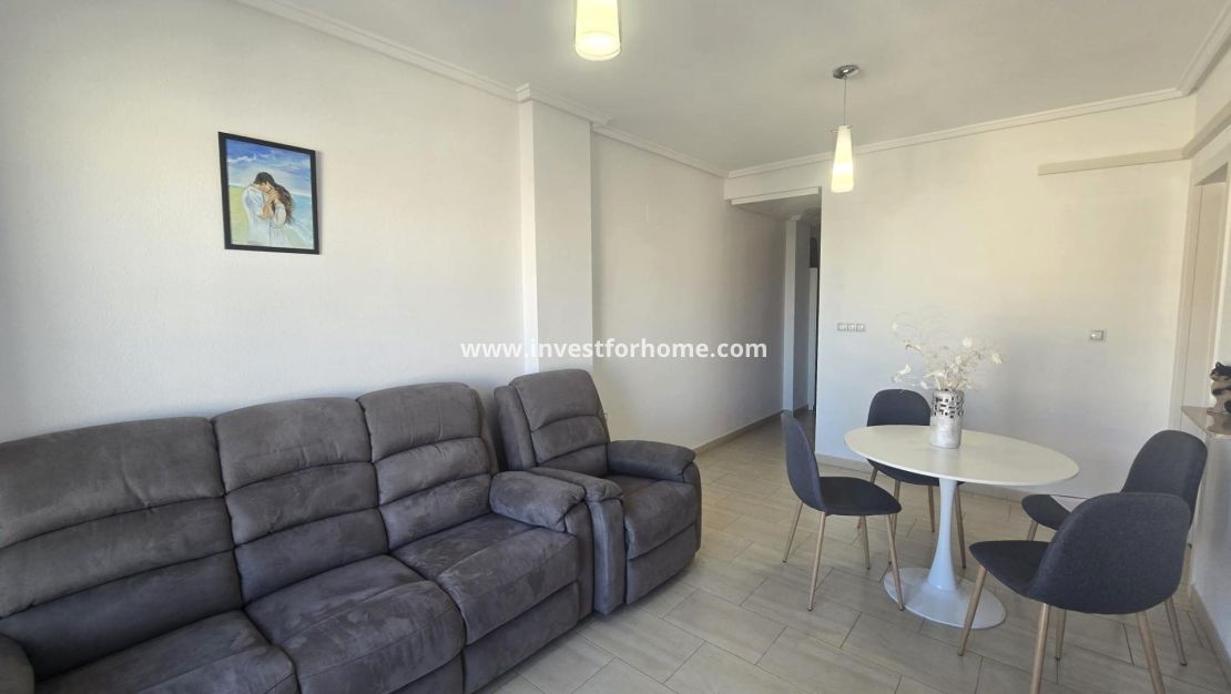 Sale - Apartment - Torrevieja - Centro