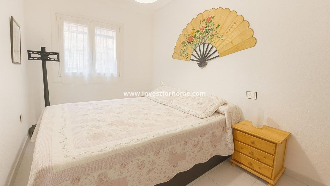 Sale - Apartment - Torrevieja - Centro
