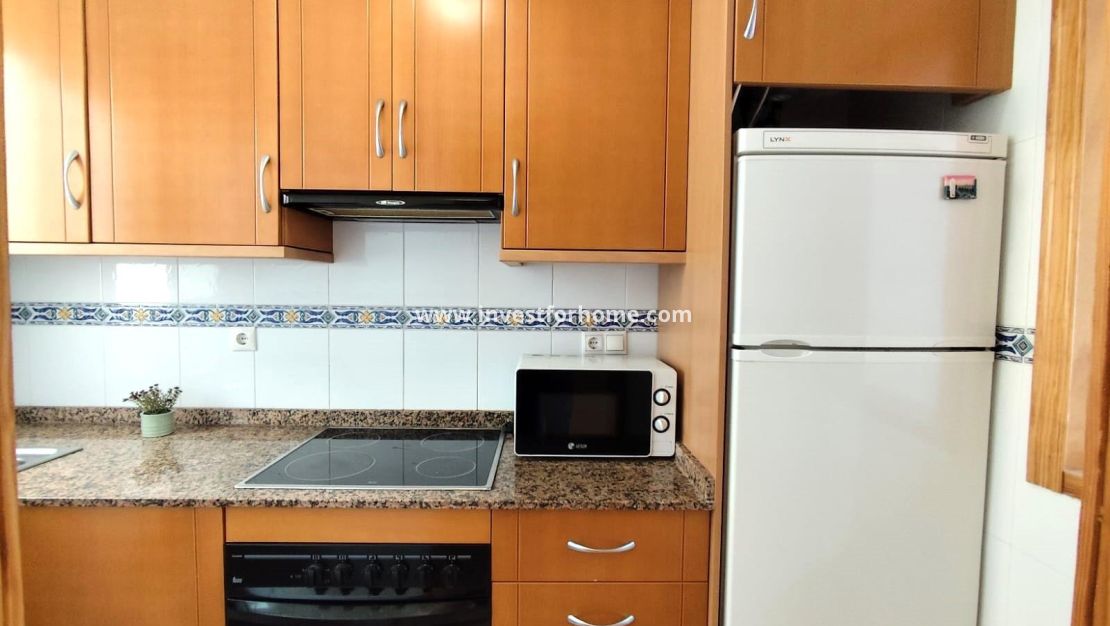 Sale - Apartment - Torrevieja - Centro