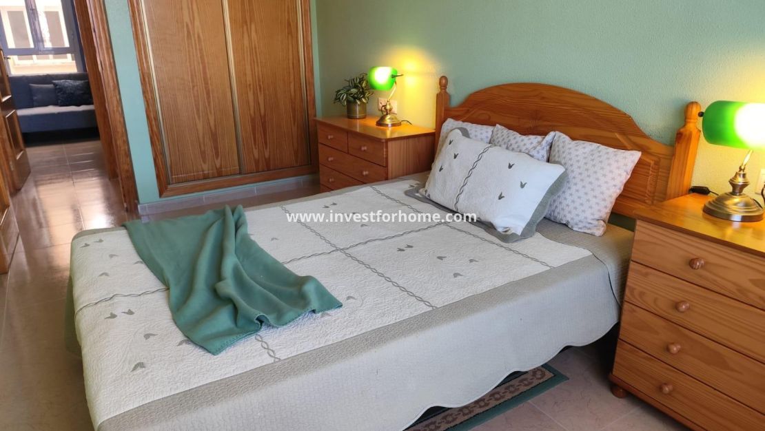 Sale - Apartment - Torrevieja - Centro