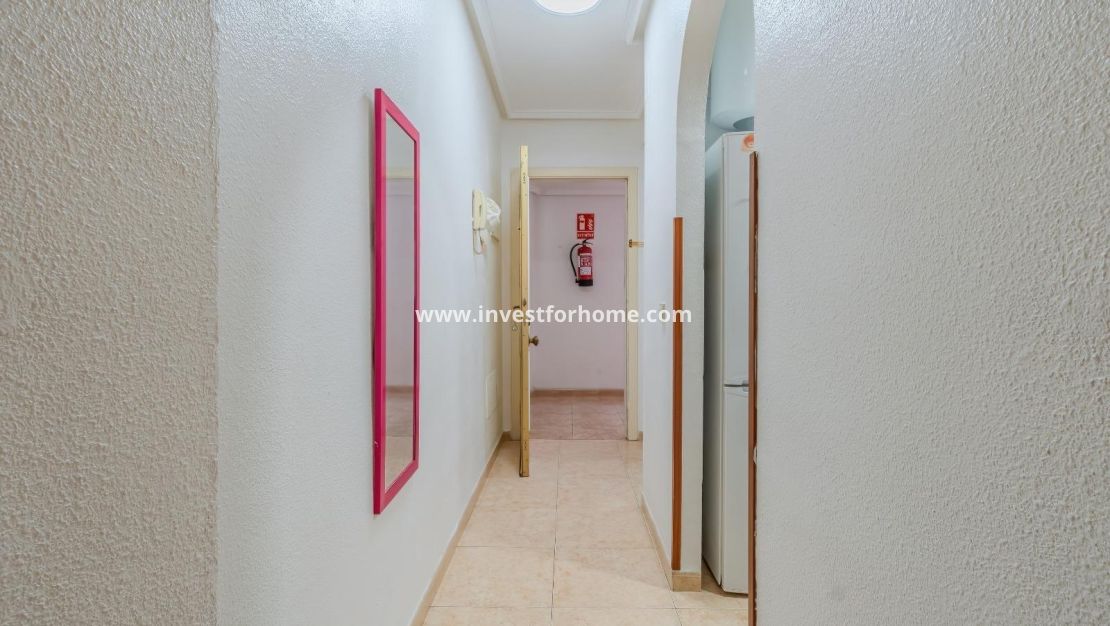 Sale - Apartment - Torrevieja - Centro