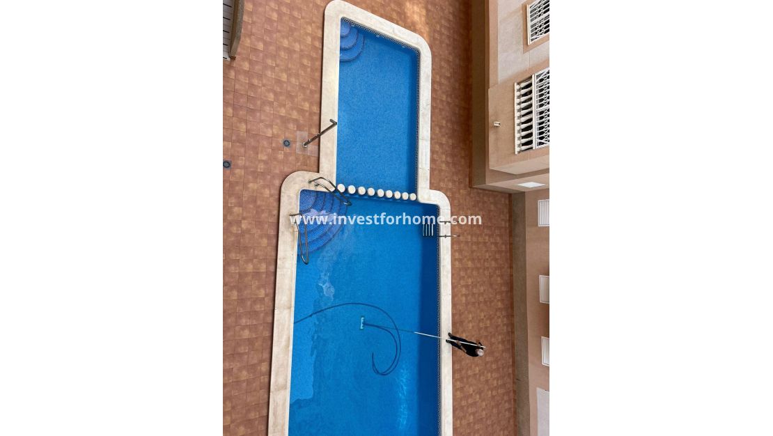 Sale - Apartment - Torrevieja - Centro