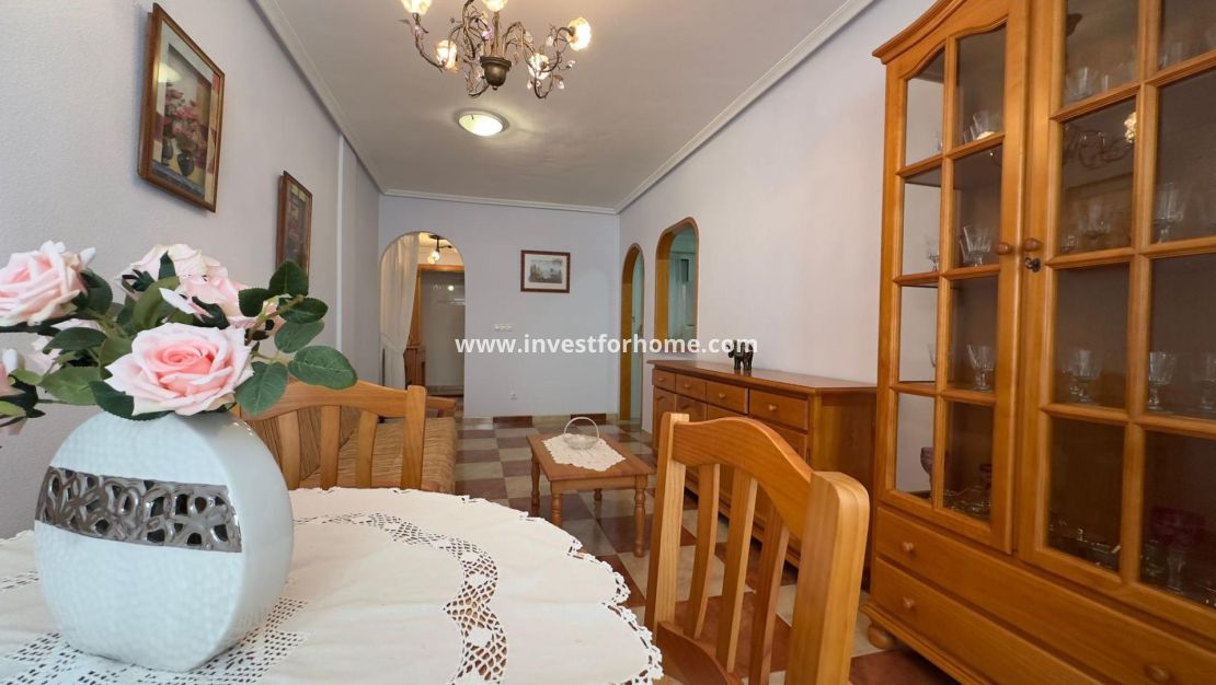 Sale - Apartment - Torrevieja - Centro