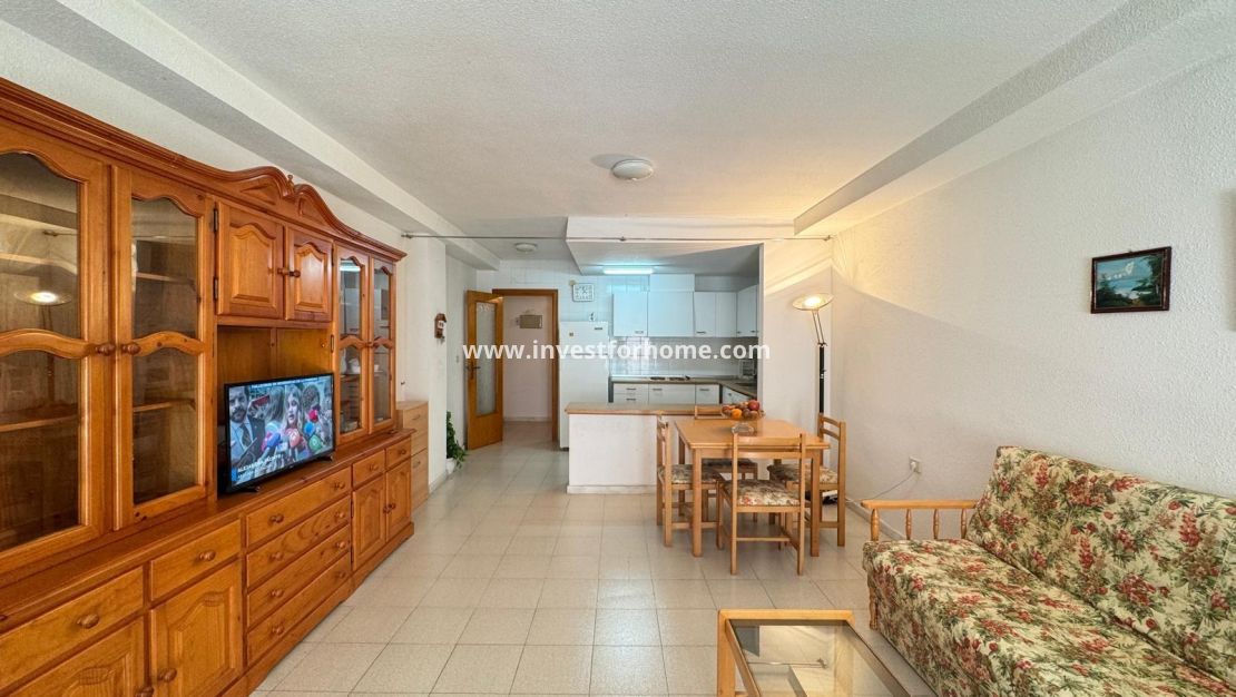 Sale - Apartment - Torrevieja - Centro
