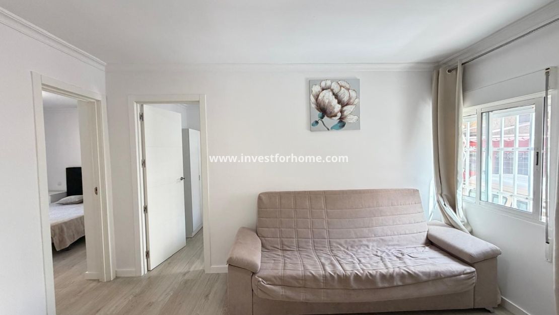 Sale - Apartment - Torrevieja - Centro