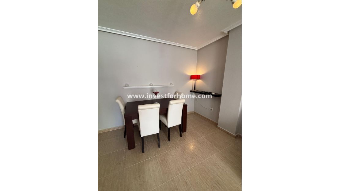 Sale - Apartment - Torrevieja - Centro