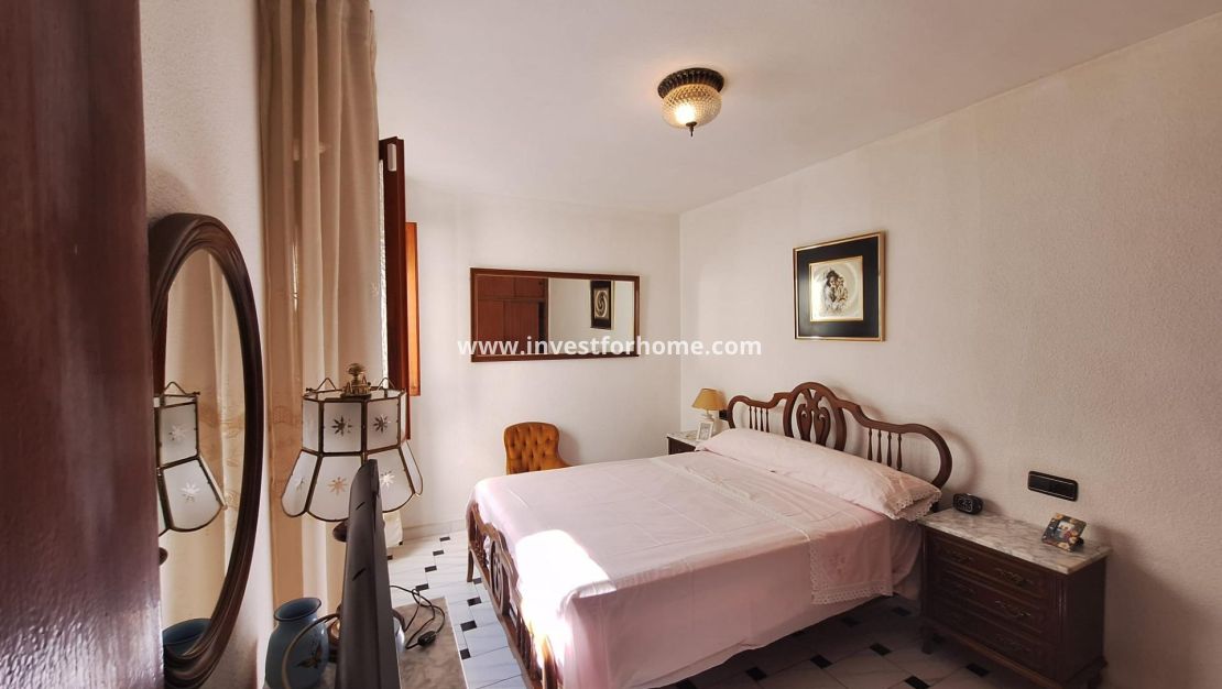 Sale - Apartment - Torrevieja - Centro