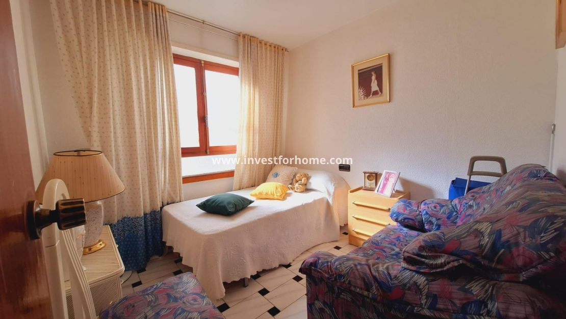 Sale - Apartment - Torrevieja - Centro